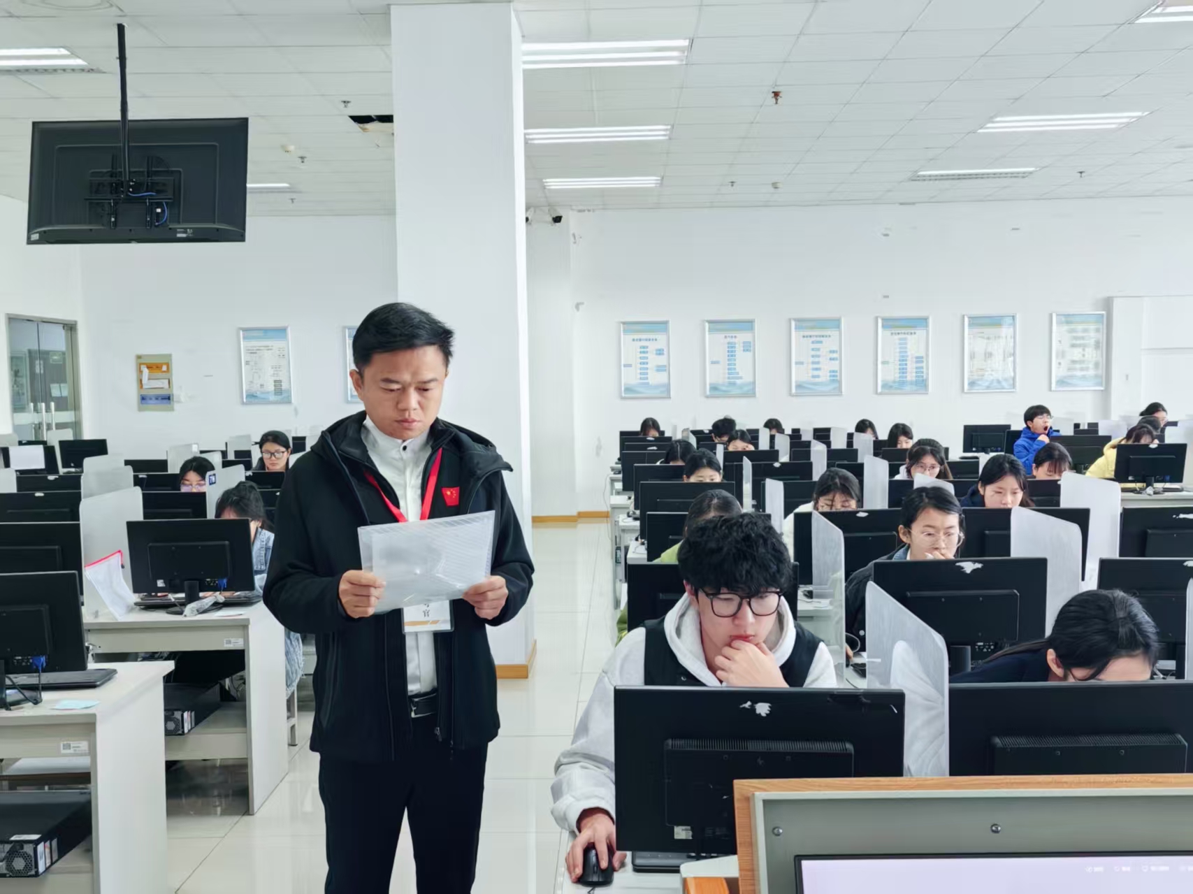 学校顺利完成2026年提前招生综合素养测试